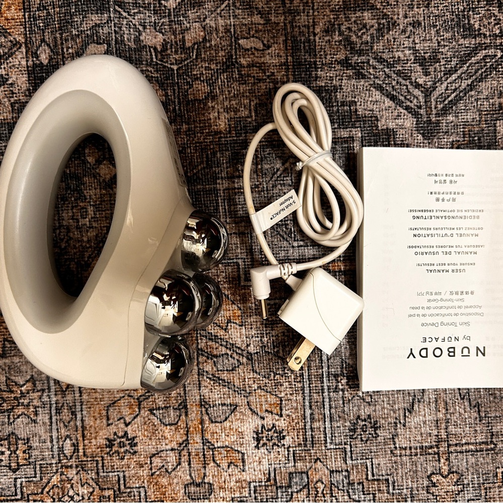 NuBODY Skin Toning Device with Charger